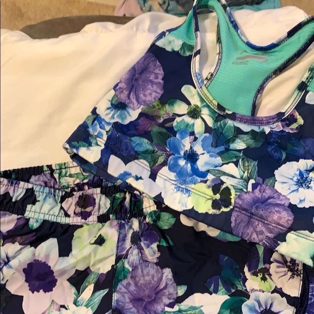 short and sports bra set